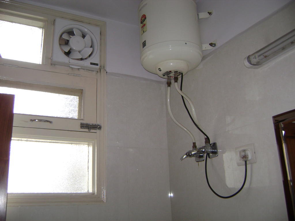 Sabs Bed And Breakfast New Delhi Room photo